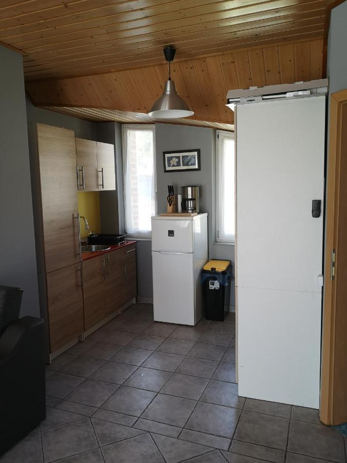 Szigeti Apartmanhaz Печ Екстериор снимка