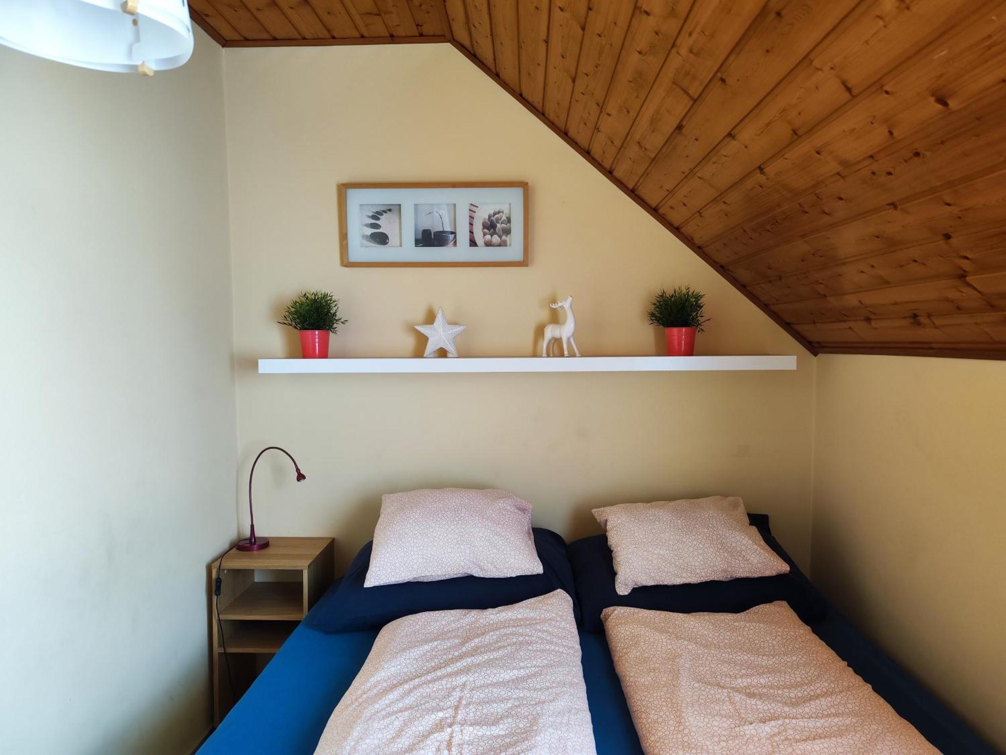 Szigeti Apartmanhaz Печ Екстериор снимка